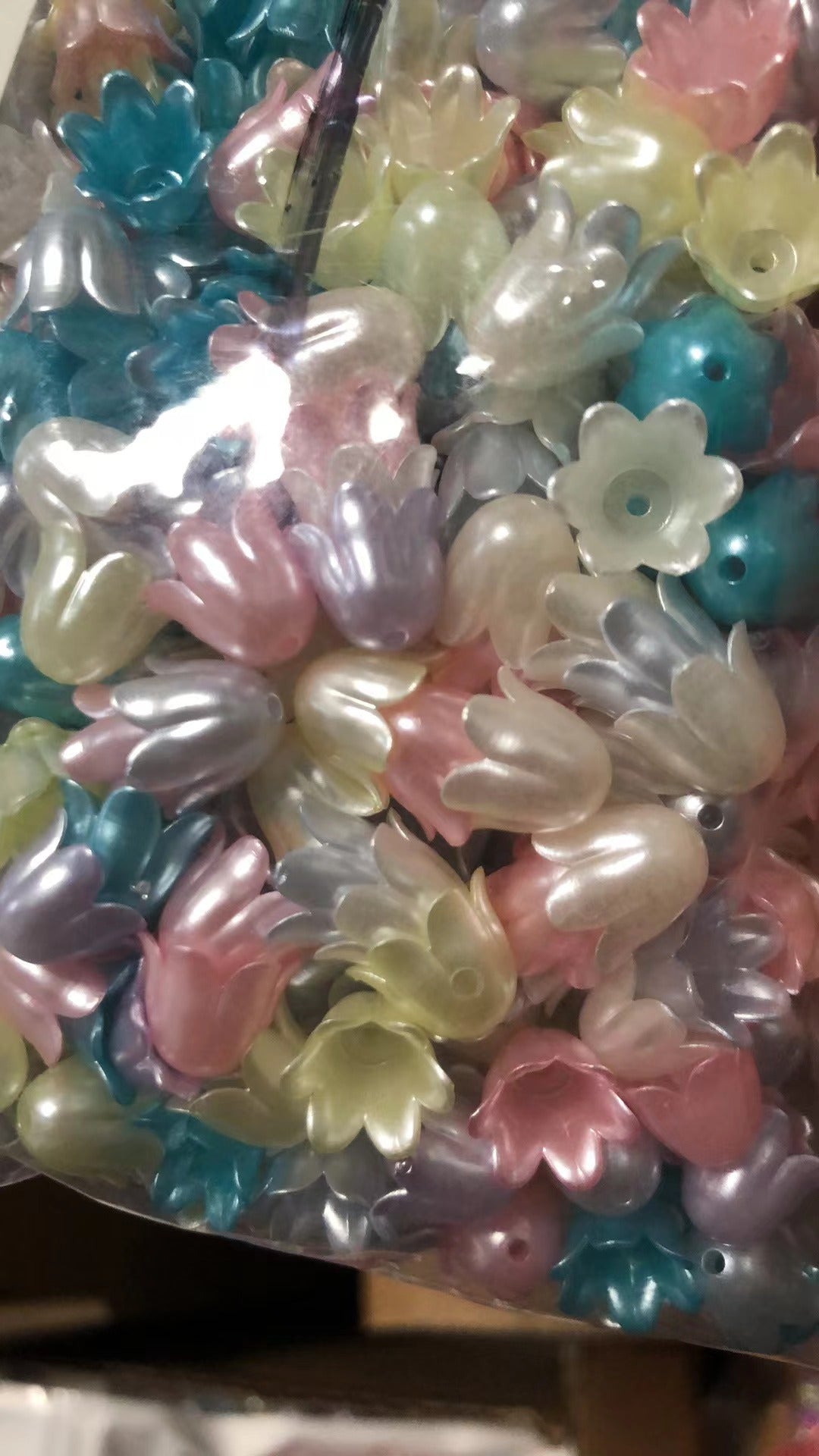 1袋パールスズランカラフルdiyパーツ花の形手作りアクセサリ