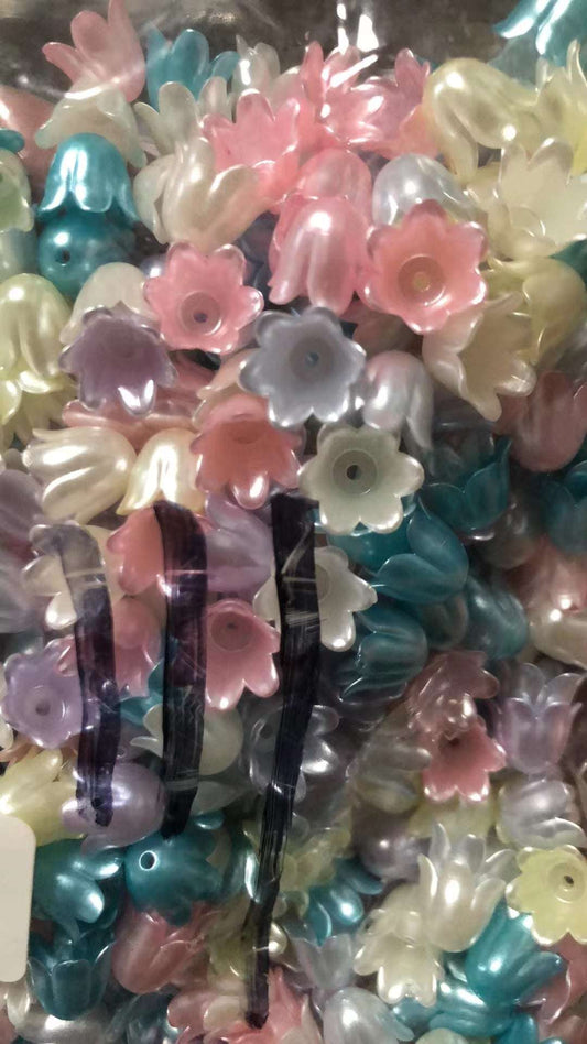 1袋パールスズランカラフルdiyパーツ花の形手作りアクセサリ